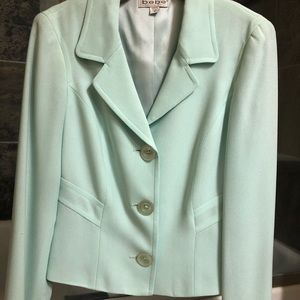NWOT - Beautiful Mint Bebe Blazer Size 8